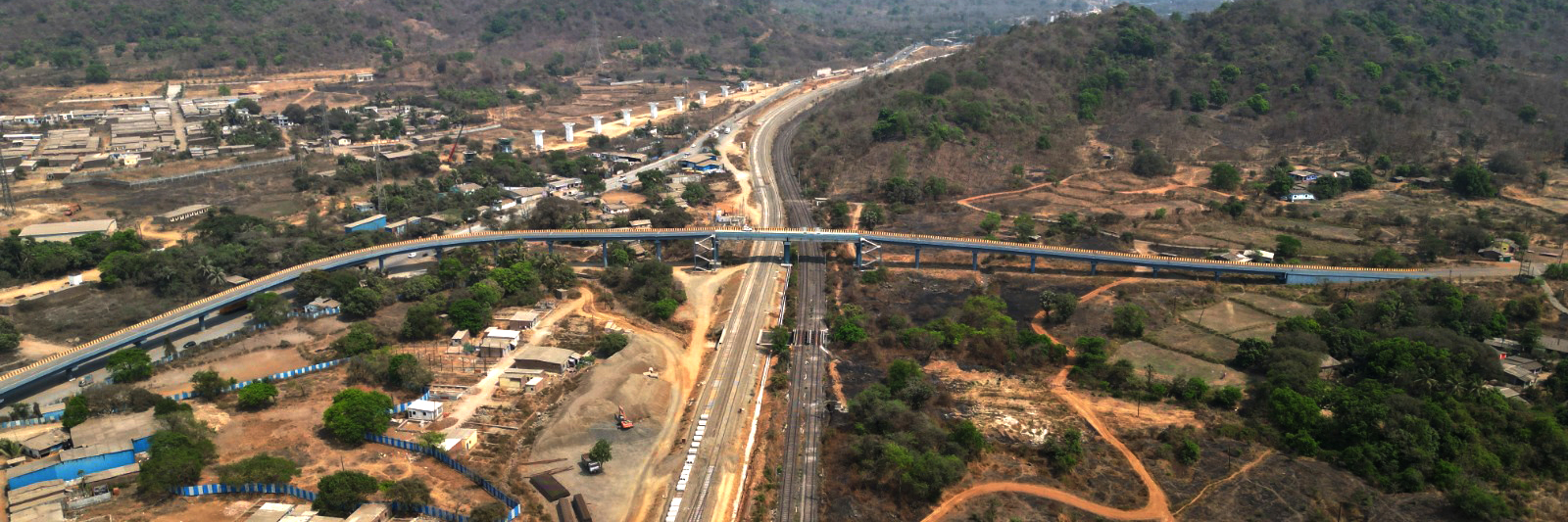 ग्रा.मा. ३५३ वरील दिवा वसई रेल्वे मार्गावरील लेव्हल क्रॉसिंग ०८ वरील रेल्वे उड्डाणपुल ता. वसई जि. पालघर