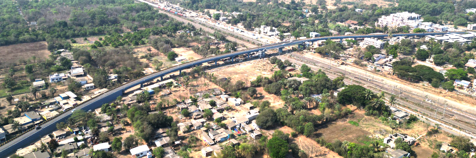 चिंचणी–वांगाव–आशागड–आंबेसरी रस्ता, राज्य महामार्ग क्र. ७५ वरील कि.मी. ८/२०० येथे, पश्चिम रेल्वे मार्गावरील कि.मी. १४३.०० वरील लेव्हल क्रॉसिंग क्र. ५५ च्या ऐवजी रेल्वे उड्डाणपूल बांधकाम ता. डहाणू, जि. पालघर